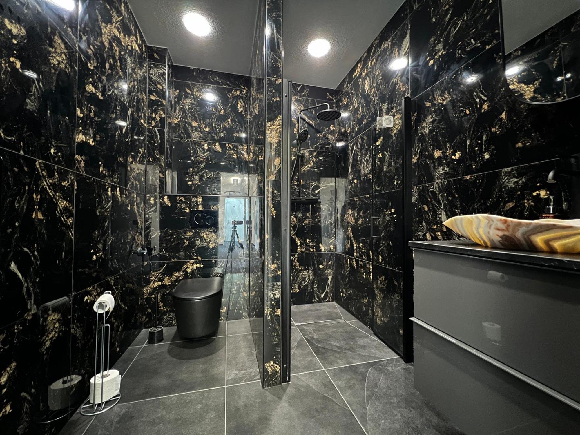 Mieterlux Frankfurt Heusenstamm 46 Hotel ภายนอก รูปภาพ
